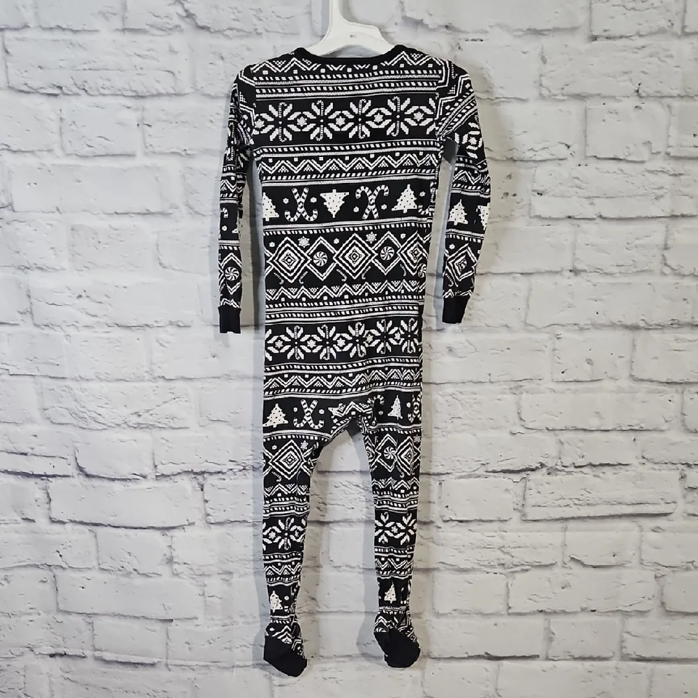 The Children's Place Christmas Patterned Footie Pajamas - Picture 5 of 5